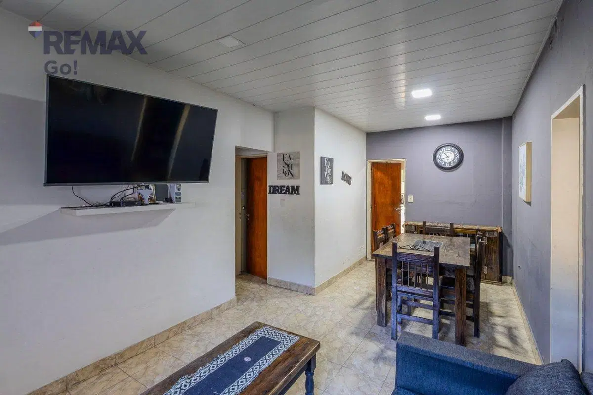 Venta casa 3 Amb Jardin Quincho Lote Propio 3