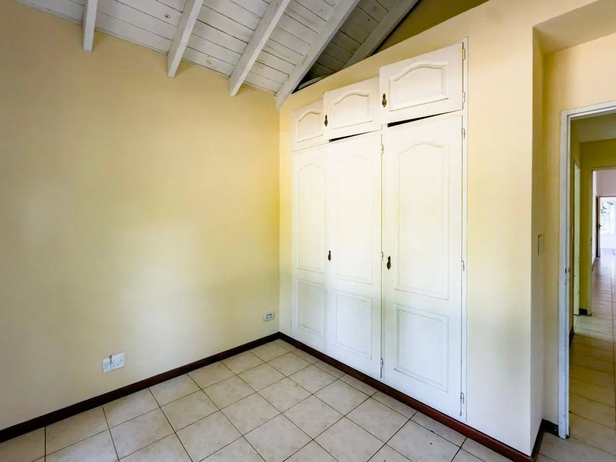 CASA EN UNA PLANTA EN VENTA EN LA MARTINICA PILAR 5