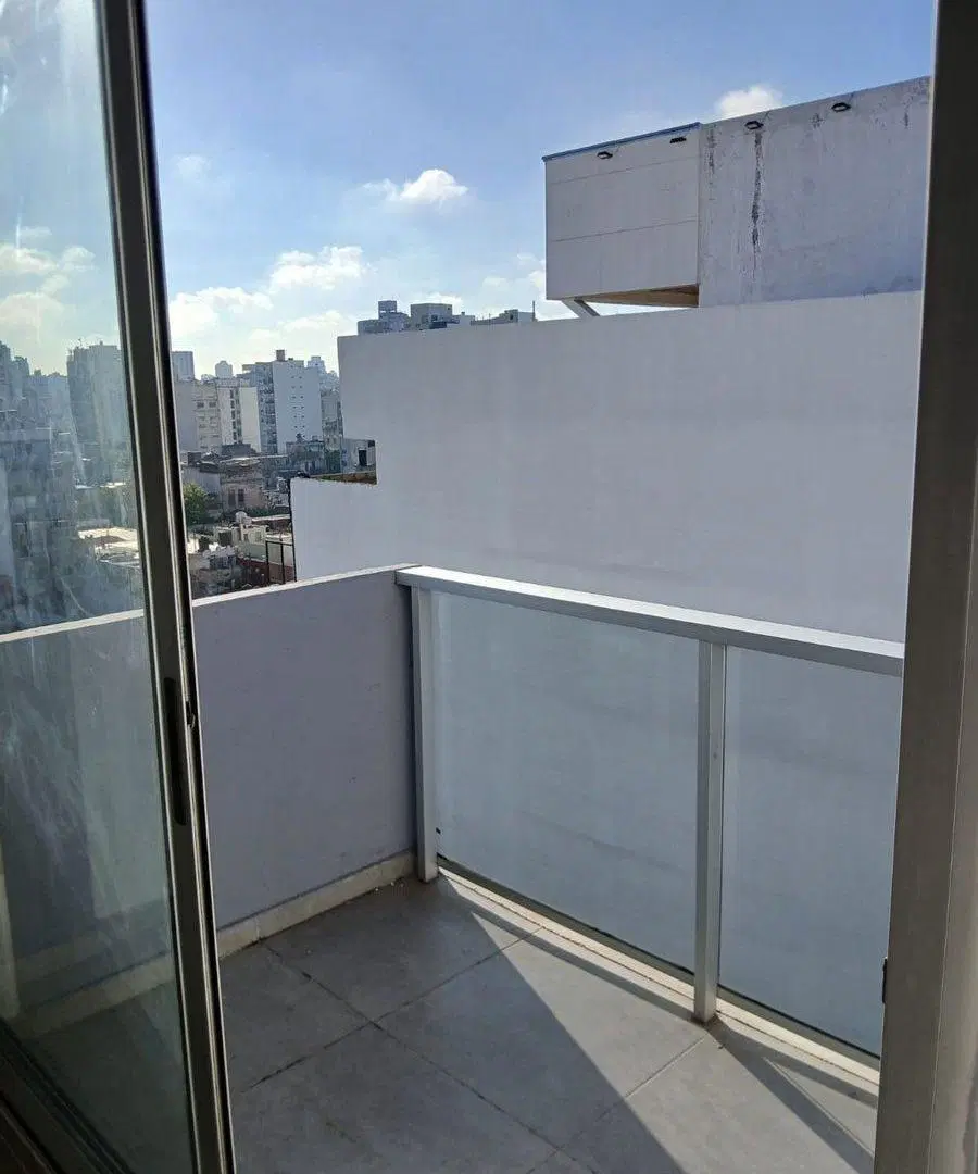 Monoambiente moderno con balcón / amenities 8