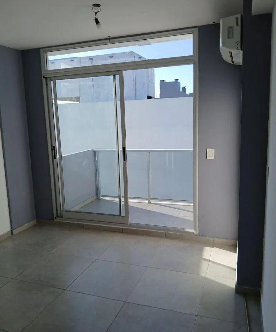 Monoambiente moderno con balcón / amenities 2