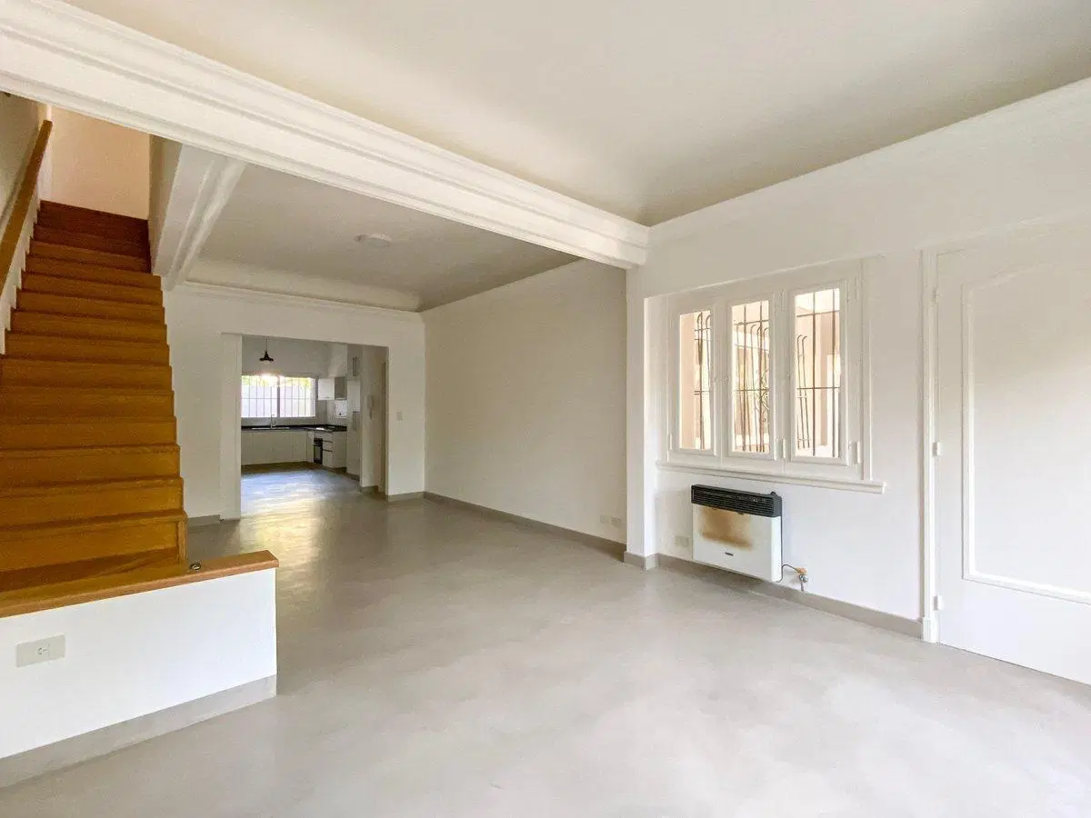 CASA DE 4 DORMITORIOS EN VENTA CENTRO SAN ISIDRO 3