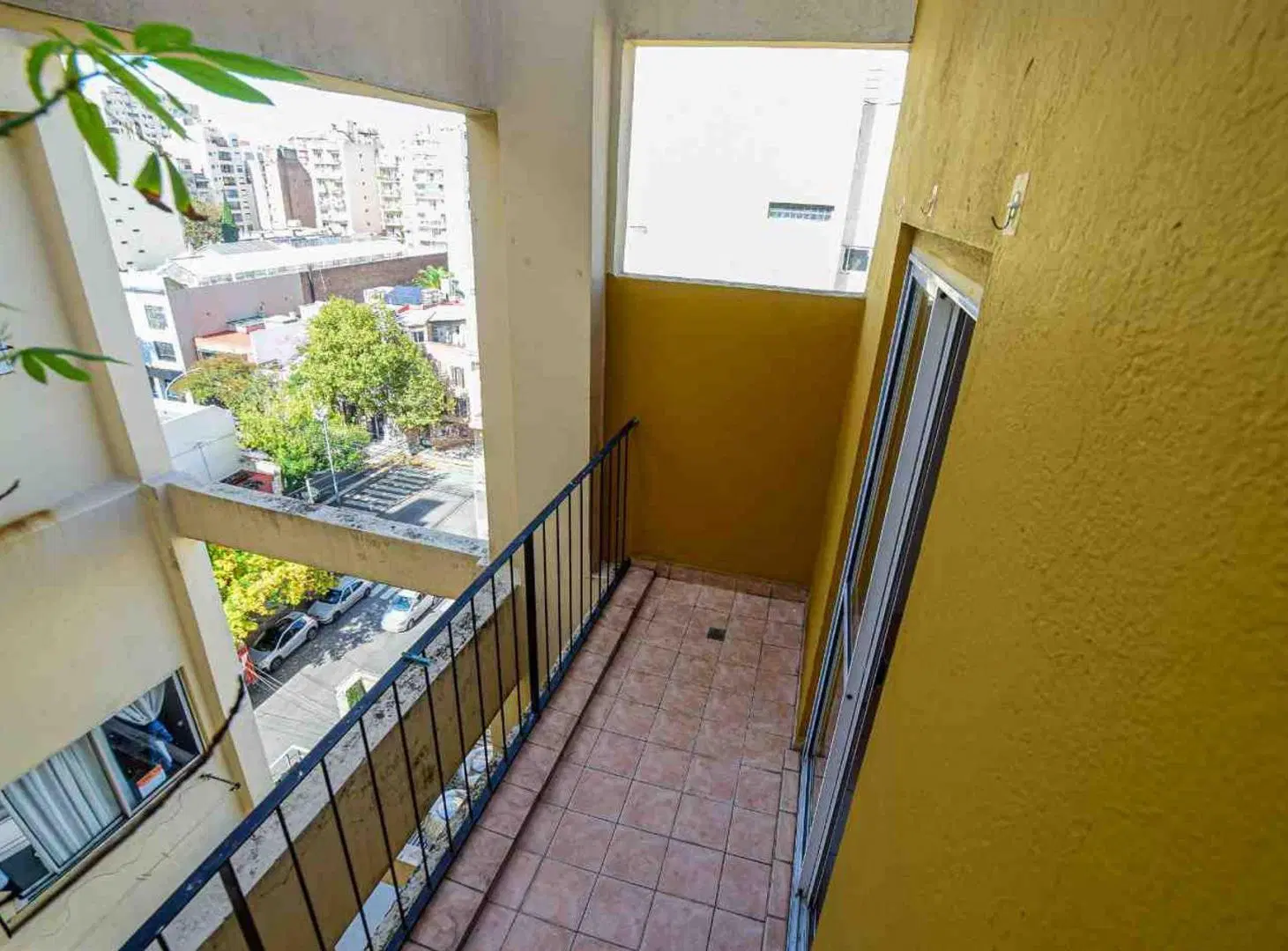 Monoambiente con balcón - Alquiler en Villa Cresp 2