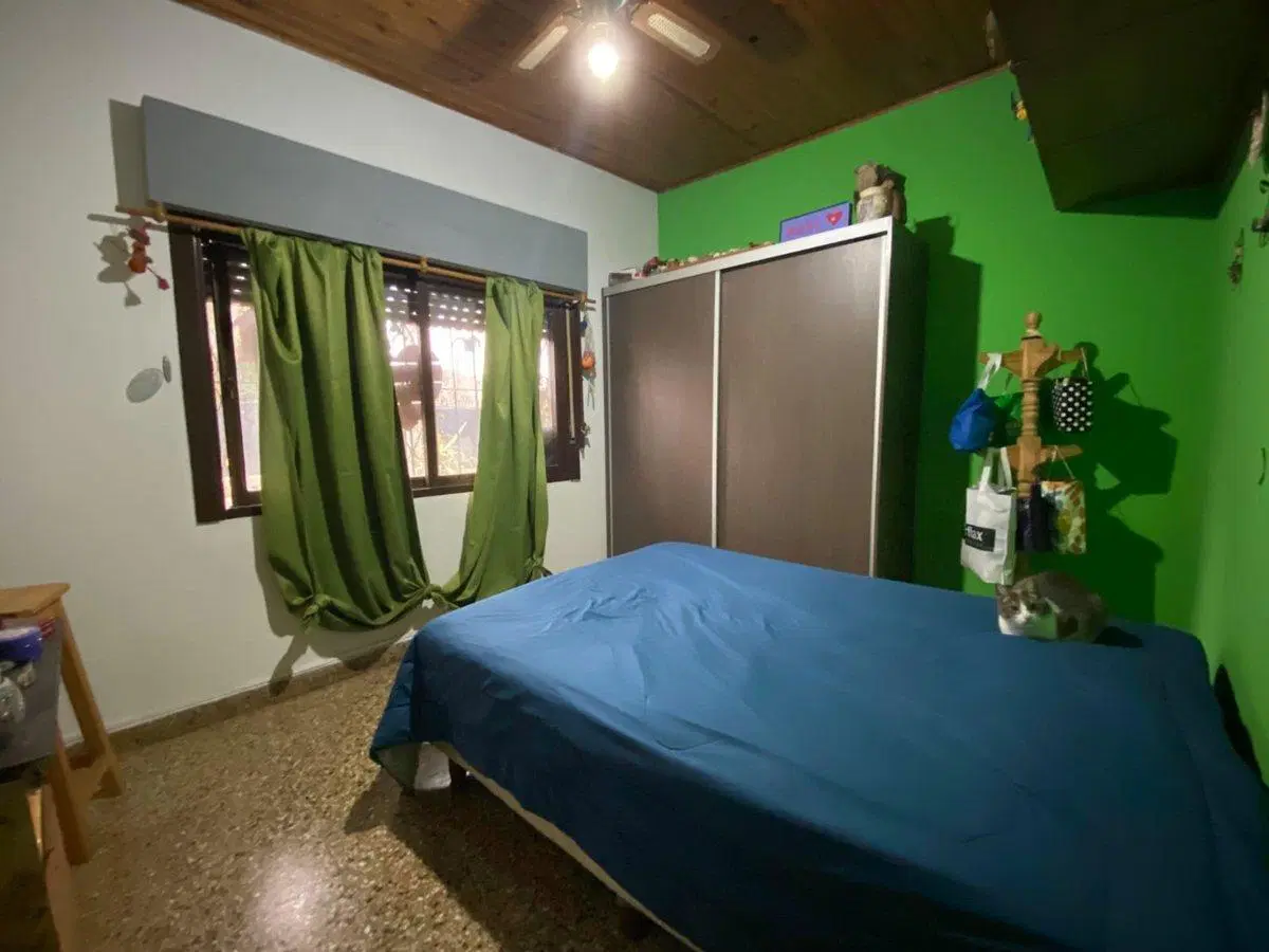 CASA EN VENTA EN MORENO Excelente ubicacion 3