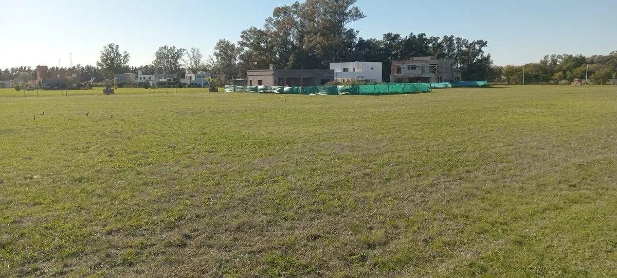 VENTA/PERMUTA LOTE 1017 M2 BARRIO MONET CARDALES 3