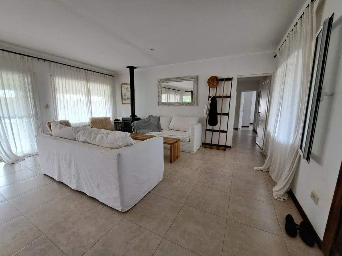 El Cantón Puerto Venta casa a la laguna 5