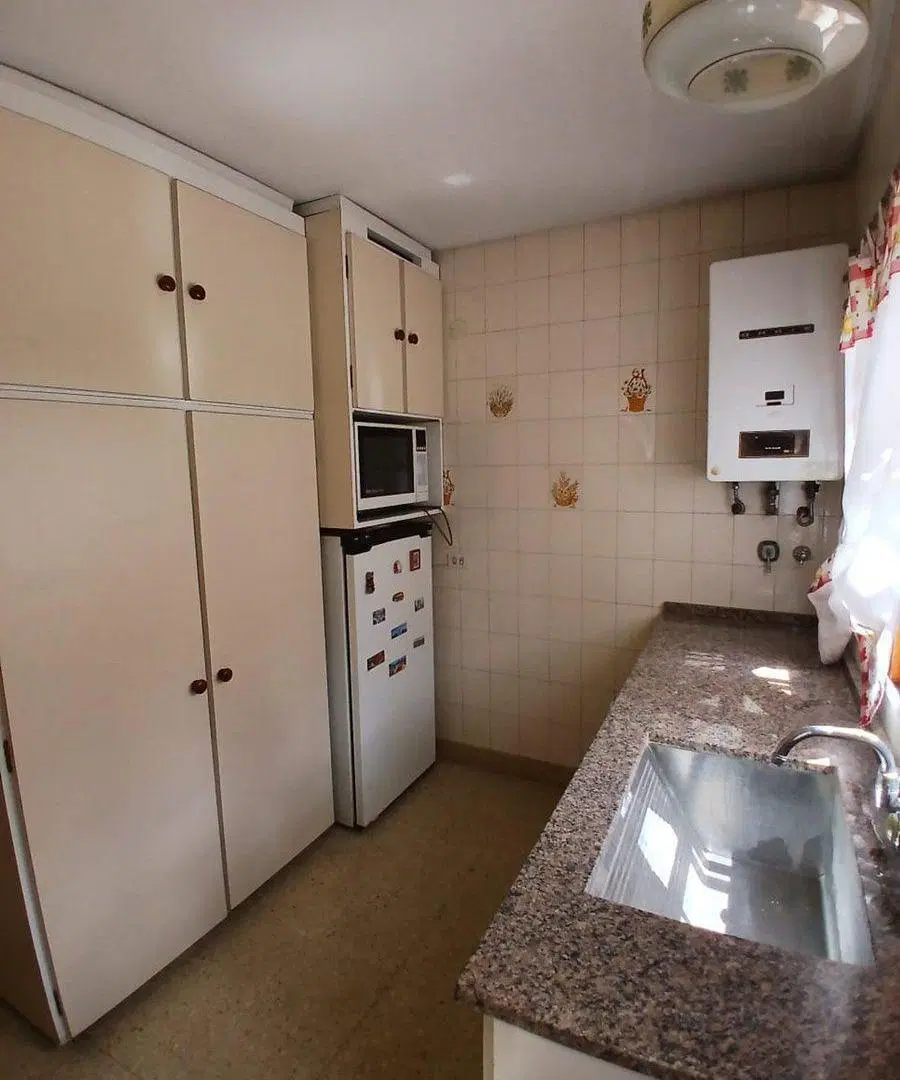 Venta casa 3 dormitorios, quincho, y bonito jardín 8