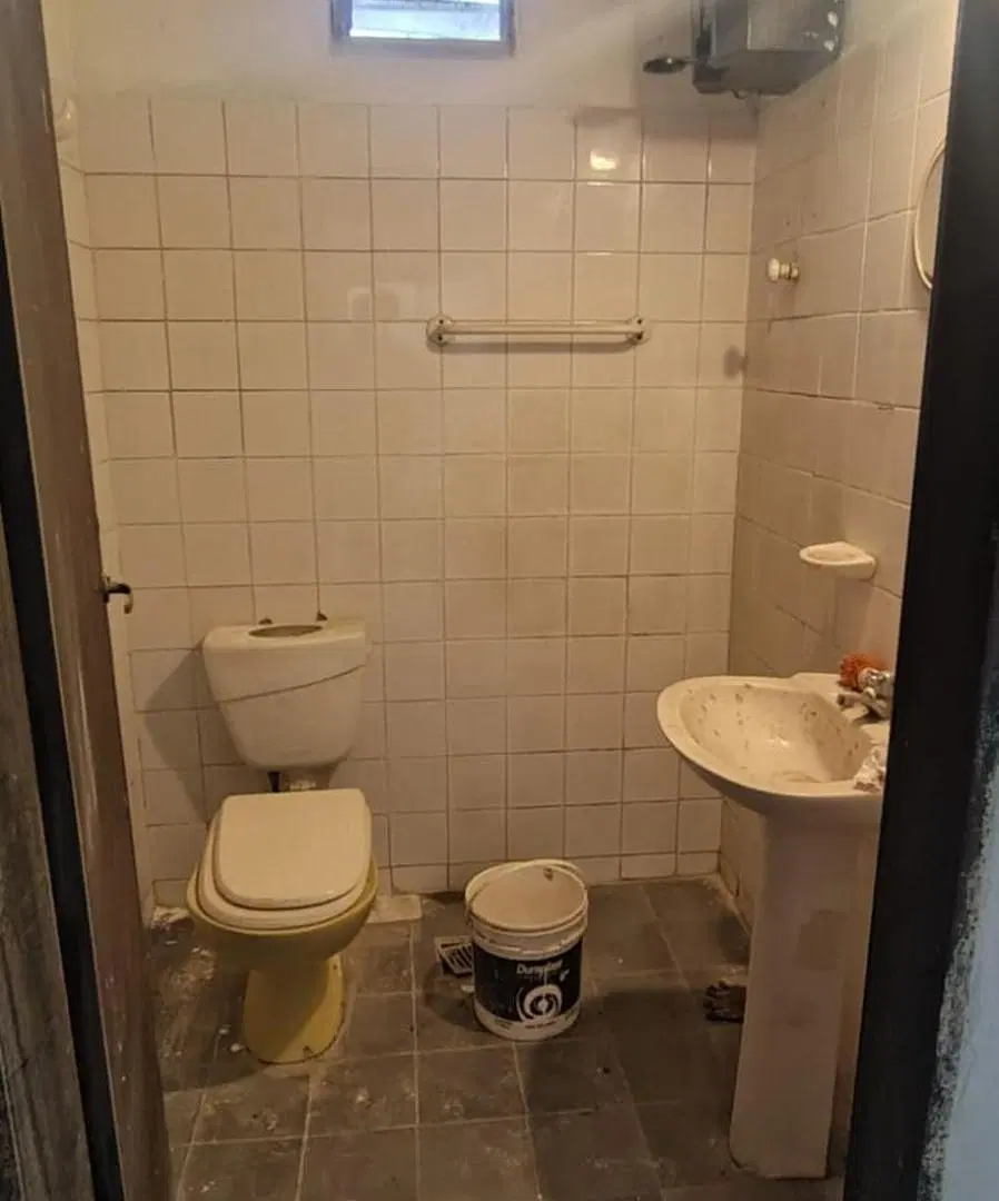 Lote con casa a refaccionar o demoler en Benavidez 4
