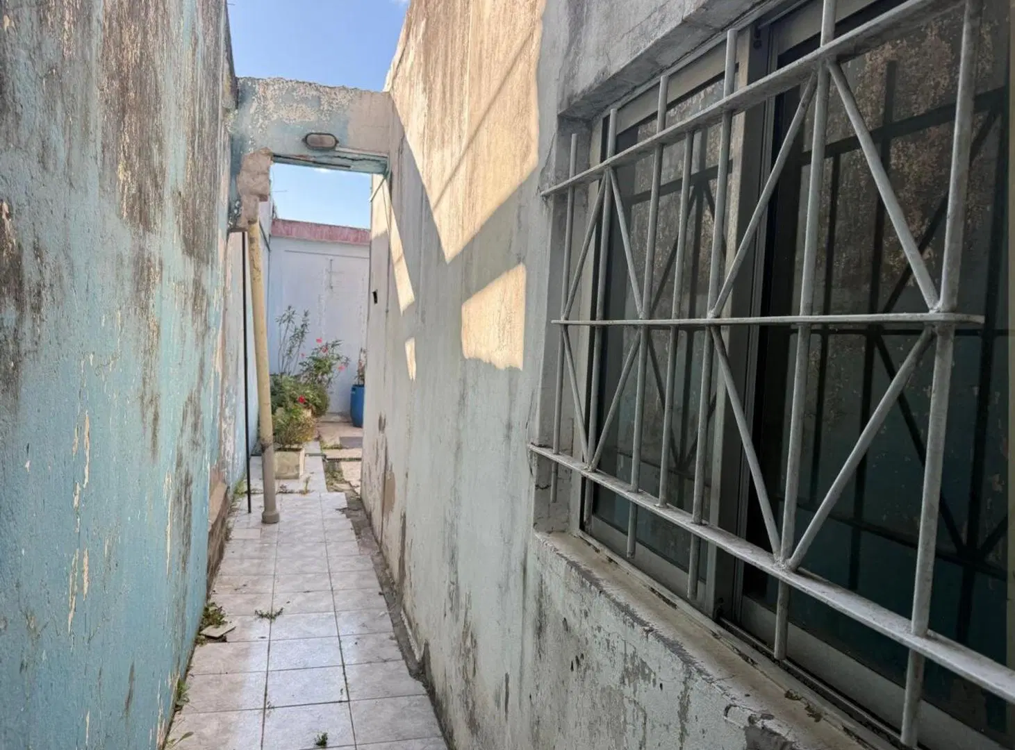 Venta Casa con Local y Gran Potencial en Virreyes 5
