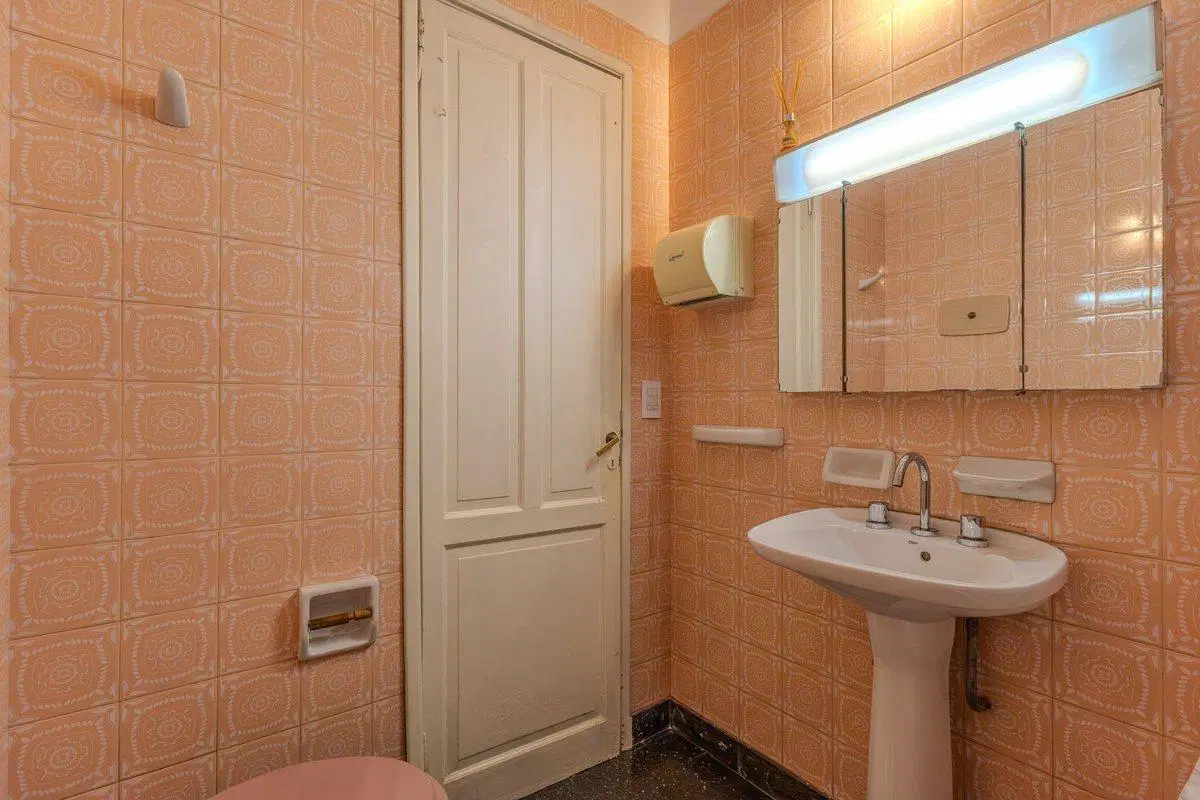 CASA en VENTA en PARQUE CHACABUCO, a RECICLAR 2