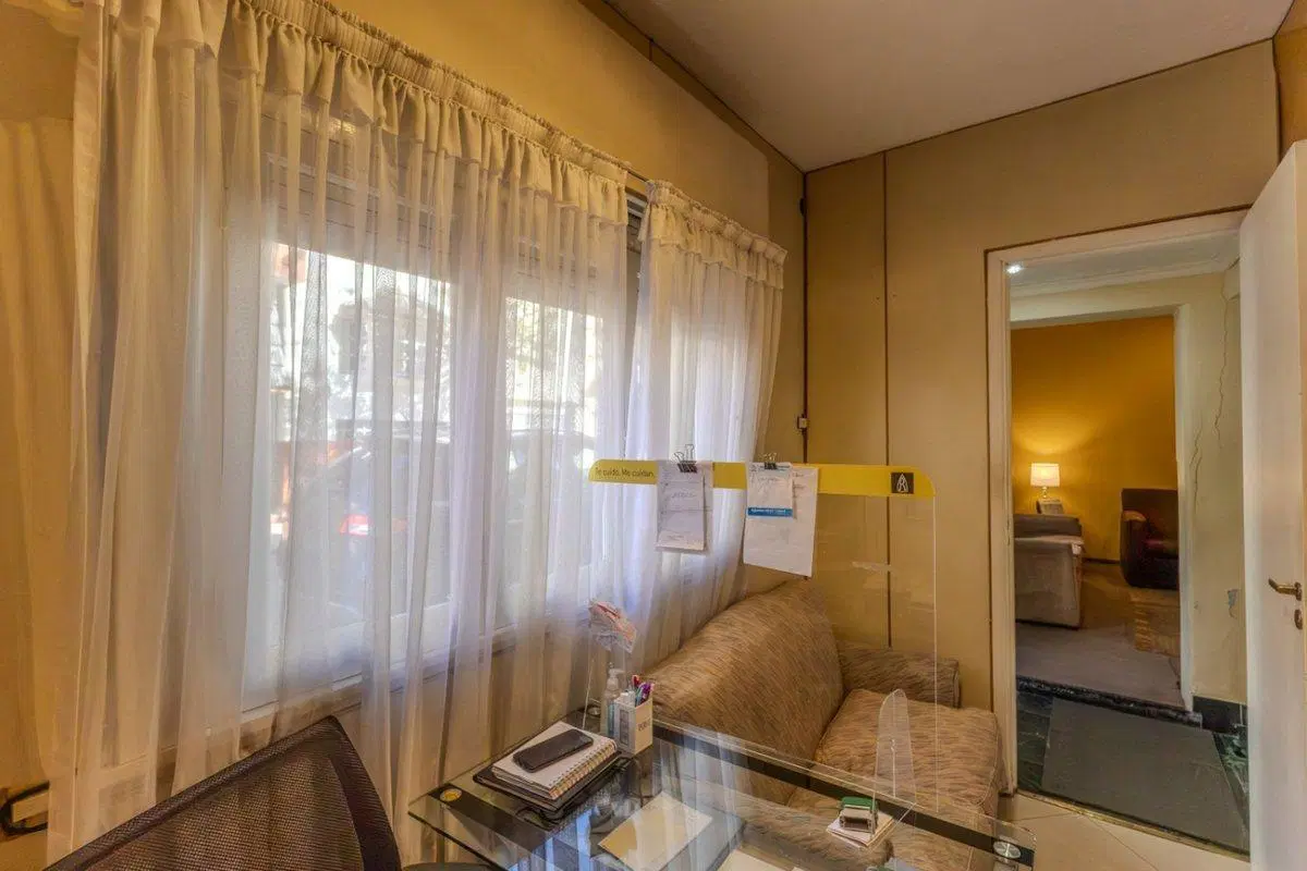 CASA en VENTA en PARQUE CHACABUCO, a RECICLAR 5