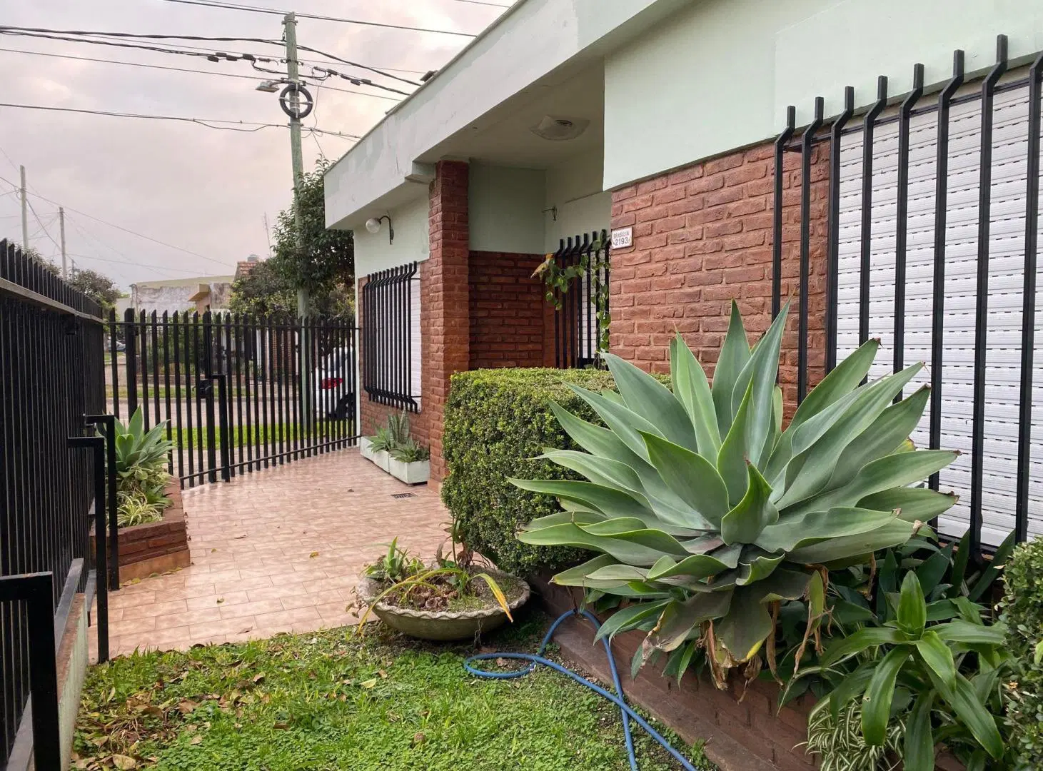CASA EN VENTA ITUZAINGO APTA CREDITO 3