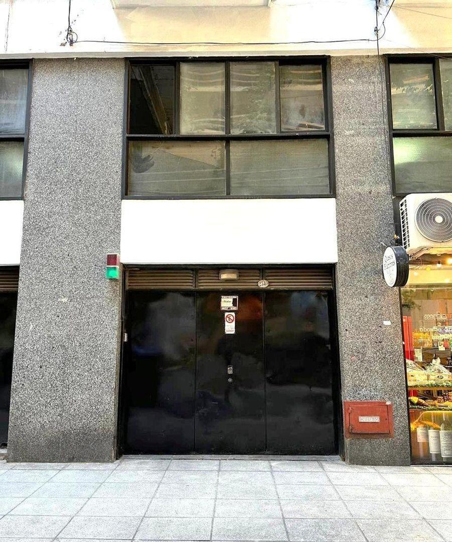 VENTA COCHERA COLEGIALES