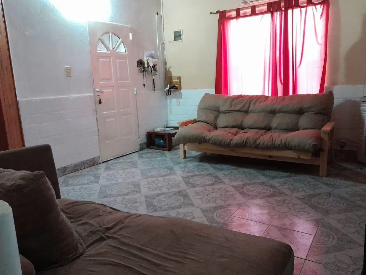 Casa en Venta 4 Ambientes en Don Torcuato 2