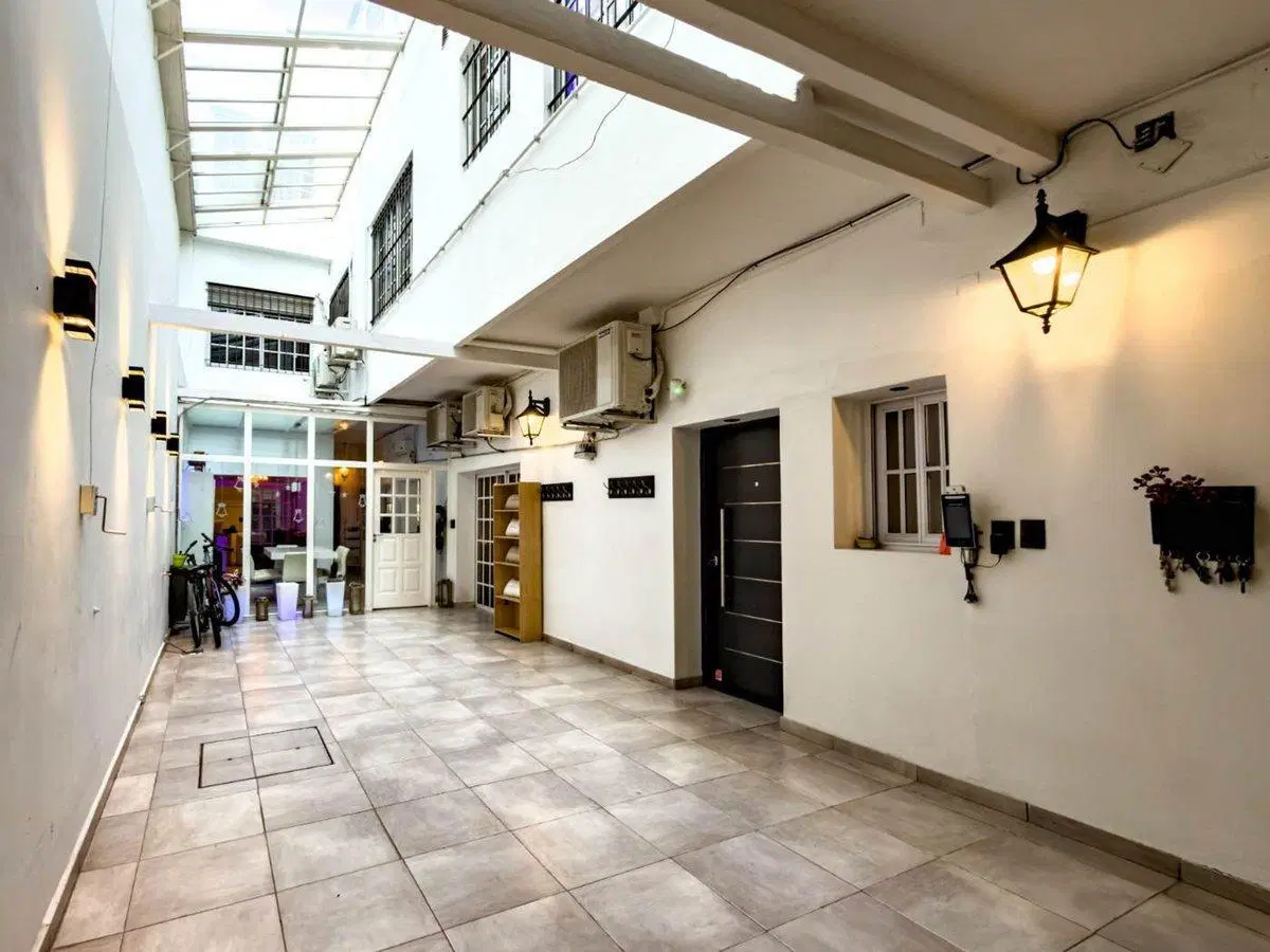 Venta Impecable Oficina Consultorio  en Boedo 2