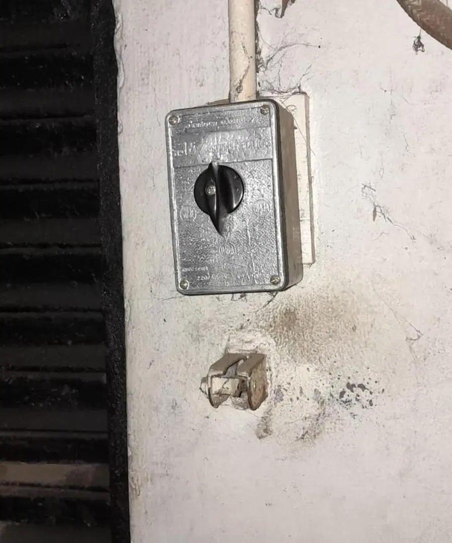 GALPÓN C/2 VIVIENDAS EN VENTA EN JOSÉ INGENIEROS 3