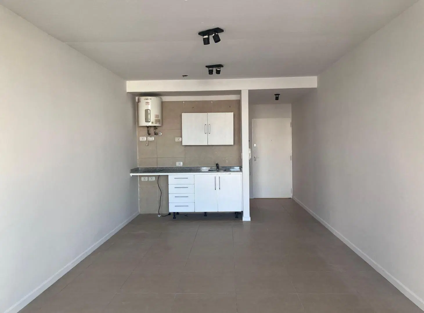 Venta Depto 1 ambiente c/Balcón y Vista Abierta 2
