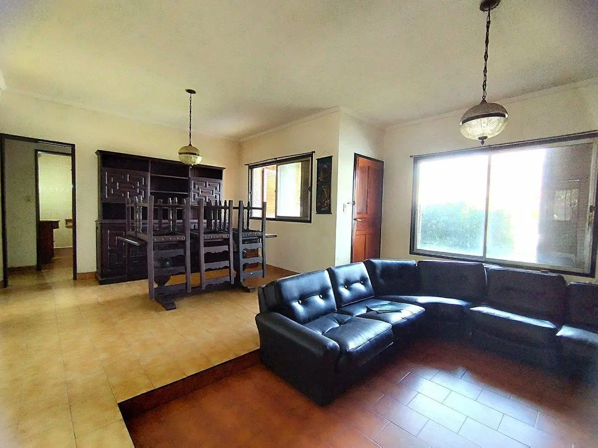 CASA 4 AMB  EN VENTA VILLA ADELINA JARDIN PILETA 2