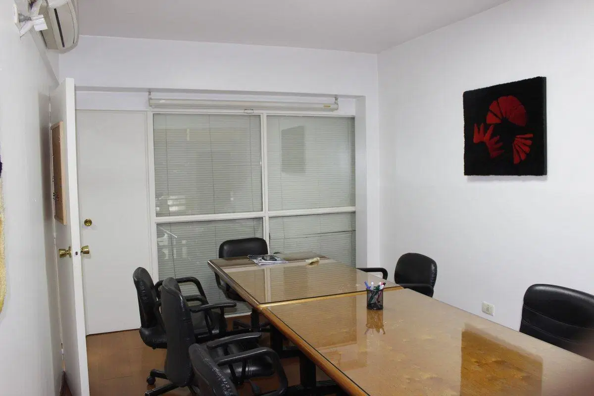 VENTA OFICINA 94m2 EN BELGRANO CON 2 COCHERAS 8