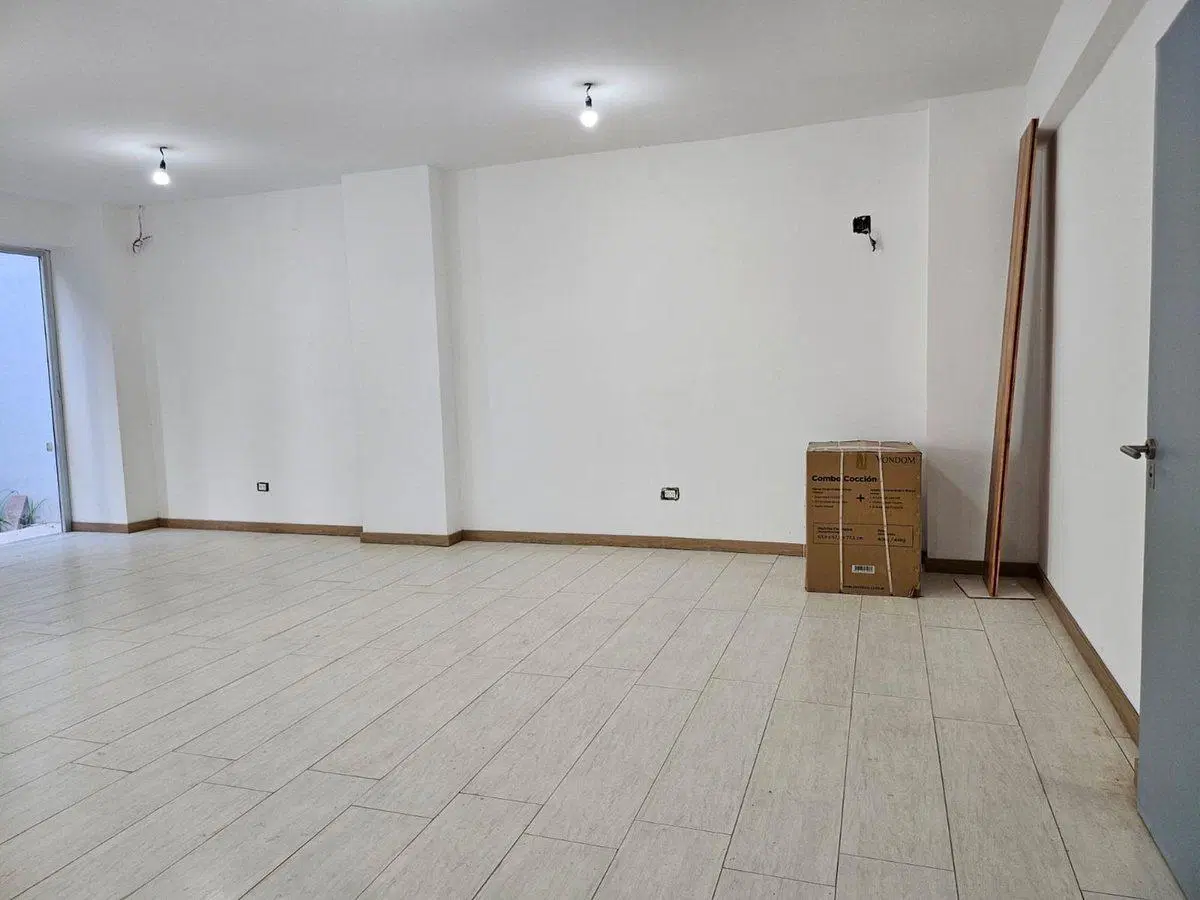 DEP. DE 3 AMBIENTES EN ALQUILER CON JARDÍN PRIVADO 2