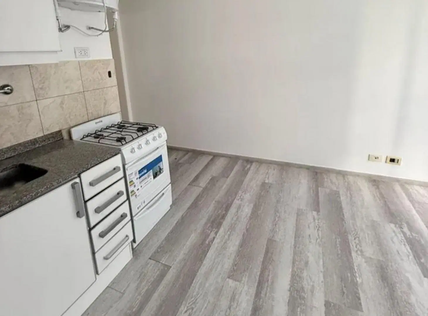 ALQUILER MONOAMBIENTE, CORAZON CABALLITO 3