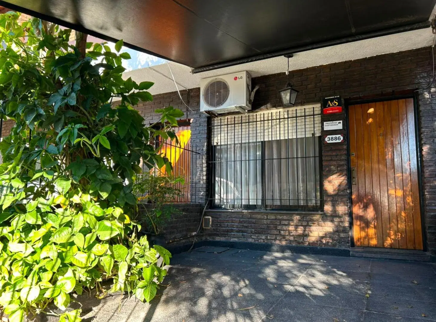 Triplex con patio, piscina, Apto Crédito 5