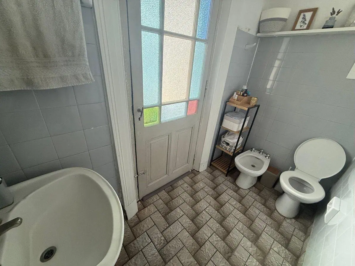 CASA EN VENTA APTA CREDITO 5 AMBIENTES C/PARQUE 5