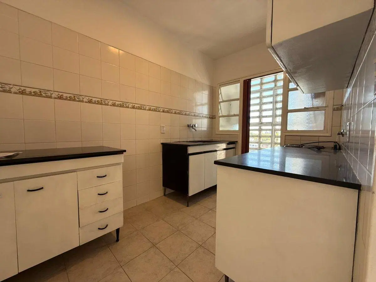 Venta Departamento 4 ambientes Olivos 2
