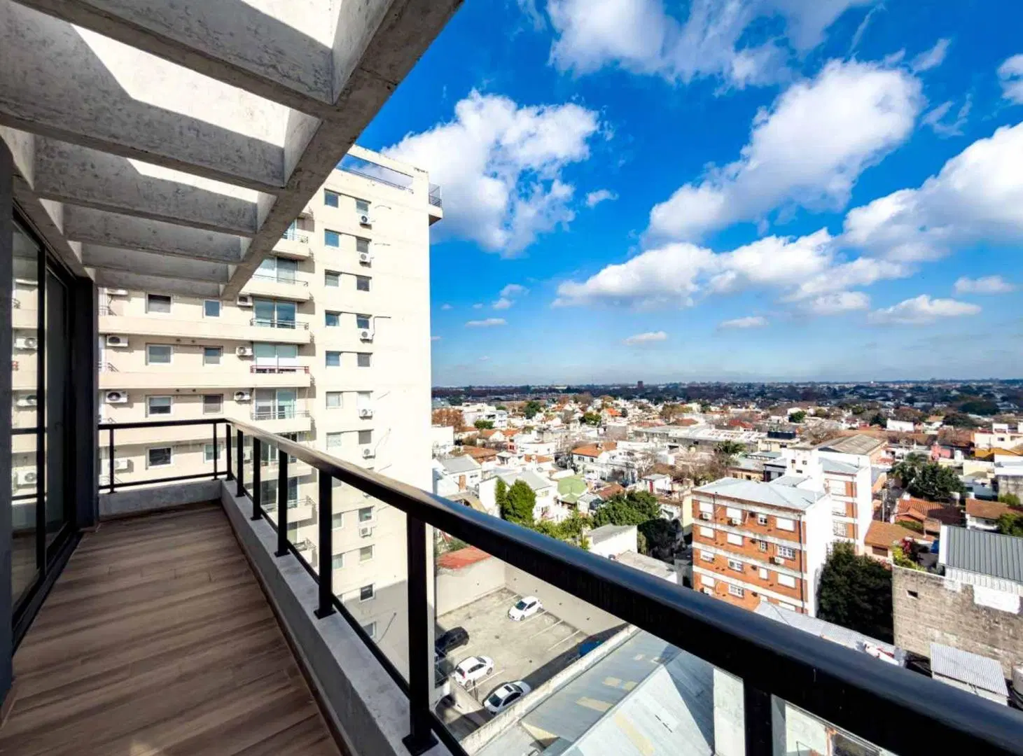 VENTA DEPARTAMENTO 3  AMBIENTES PISO ALTO TERRAZA 8