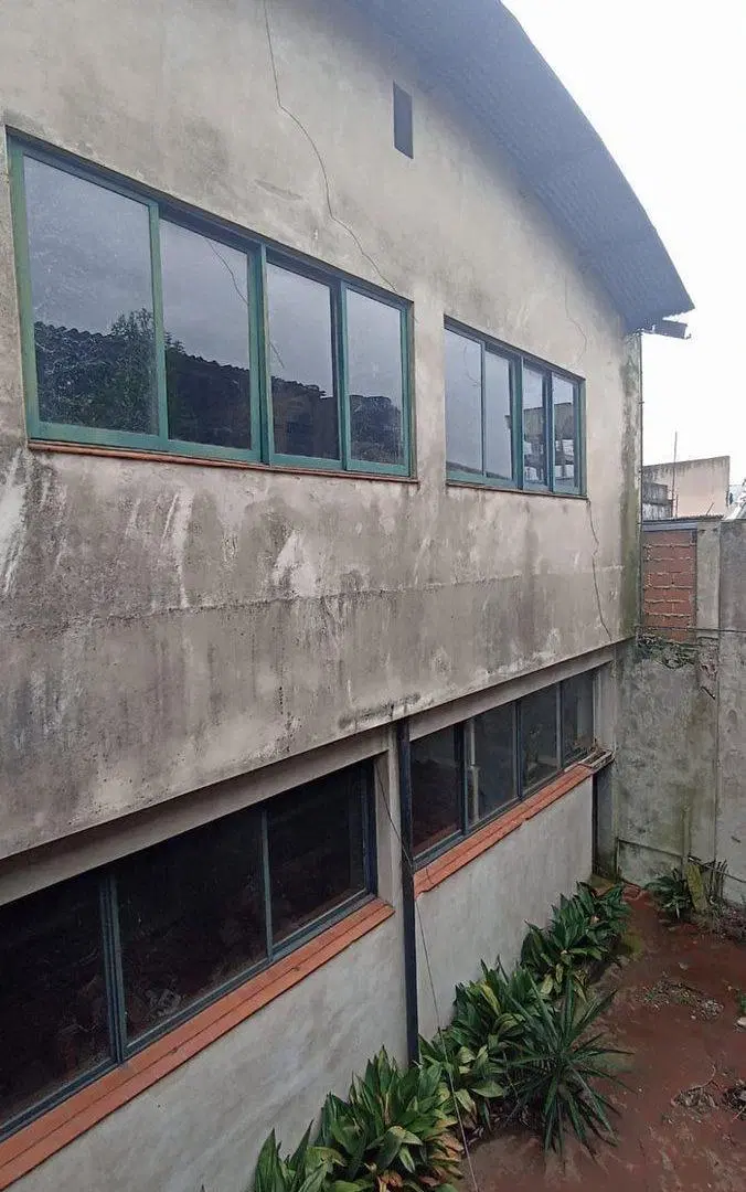 Depósito/Fábrica/Galpón VENTA - OLIVOS  con depto. 2