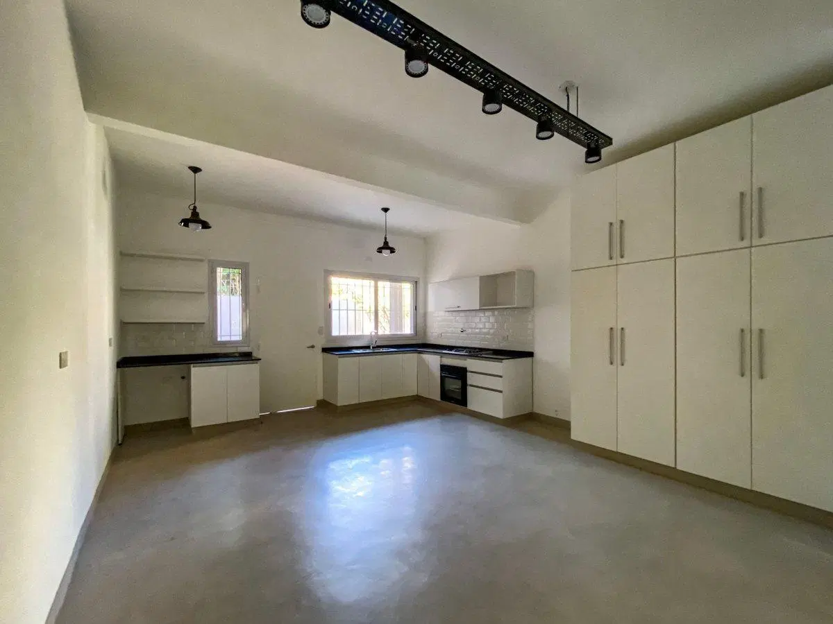 CASA DE 4 DORMITORIOS EN VENTA CENTRO SAN ISIDRO 5