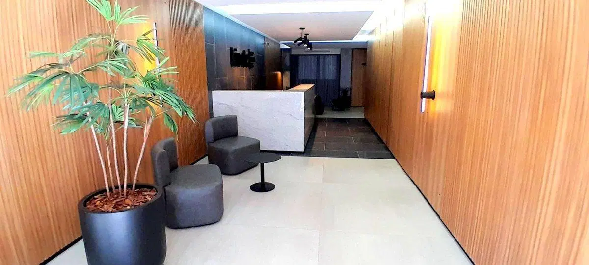 VENTA OFICINA EN BELGRANO A ESTRENAR CON BALCÓN 5
