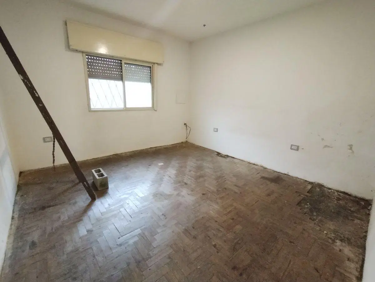 Casa de 4 ambientes a refaccionar 3