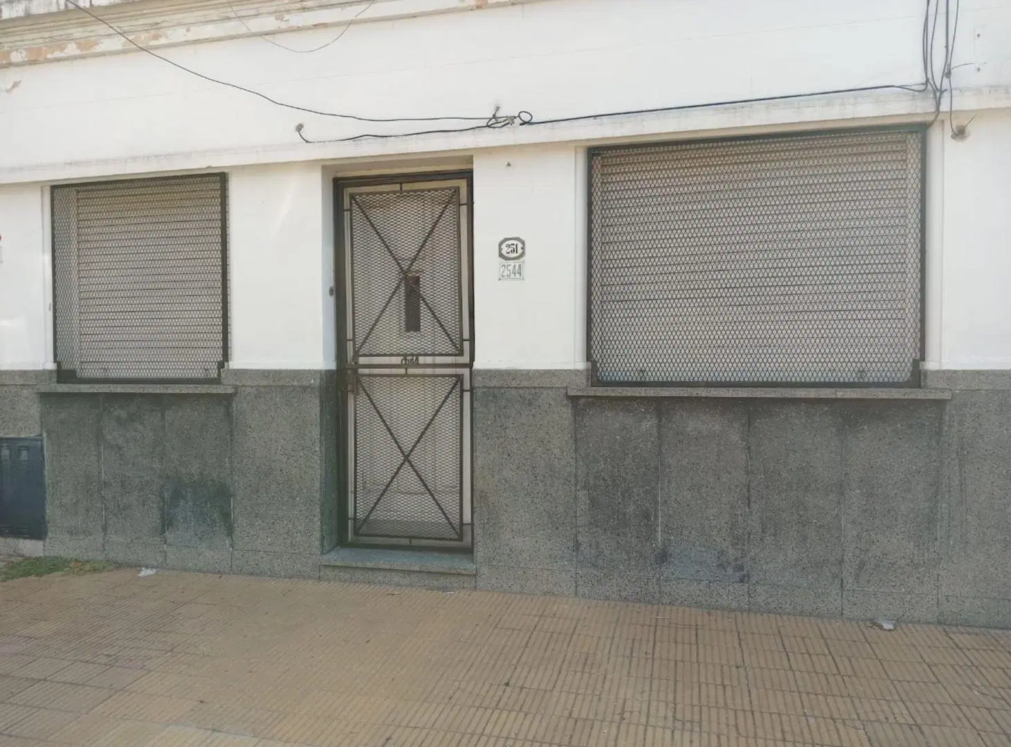 PH AL FRENTE, DOS AMBIENTES, INGRESO DIRECTO CALLE 2