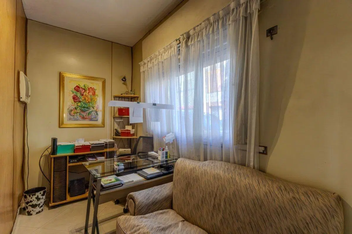 CASA en VENTA en PARQUE CHACABUCO, a RECICLAR 4