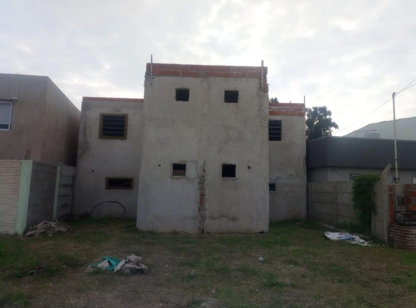 OPORTUNIDAD Venta 2 dúplex en construcción Zarate 4