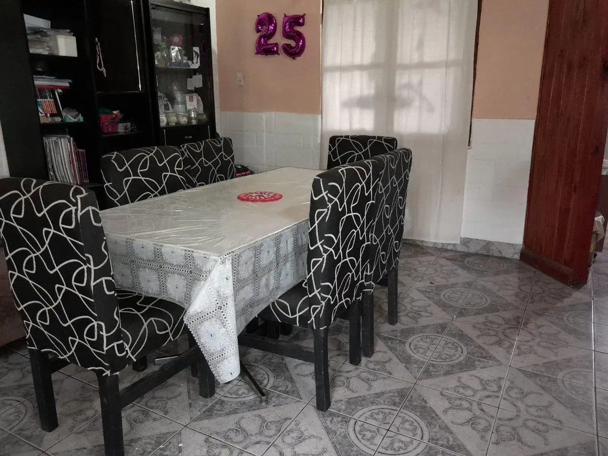Casa en Venta 4 Ambientes en Don Torcuato 2