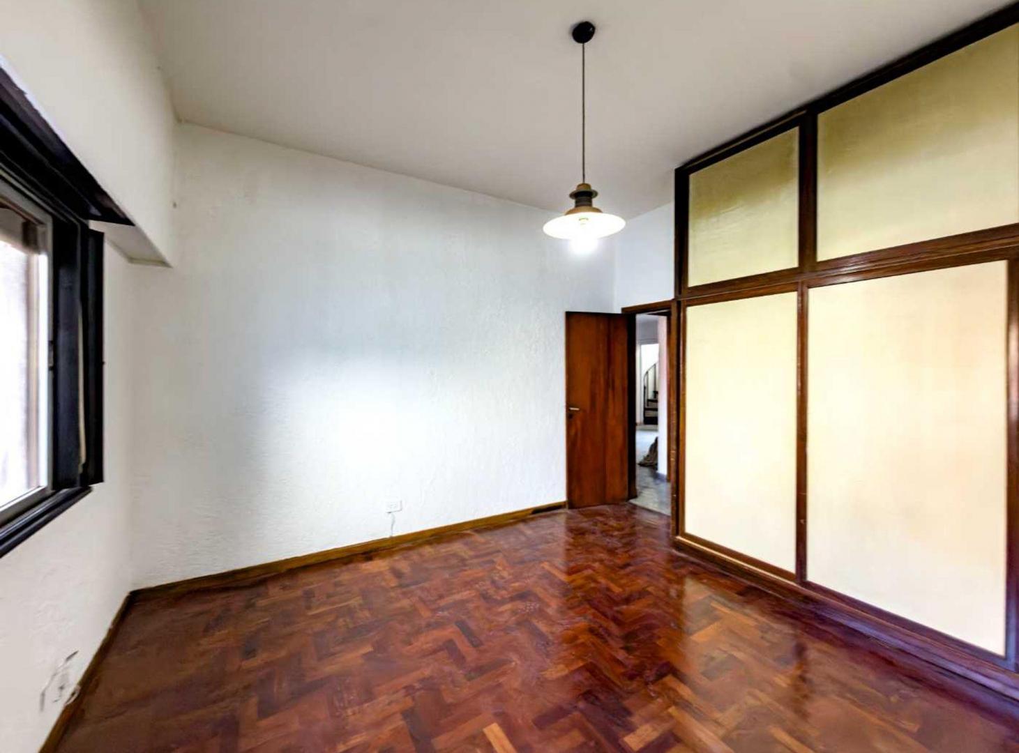 Foto de CASA EN VENTA EN BOULOGNE - MUY BUENA UBICACION!, imagen 1