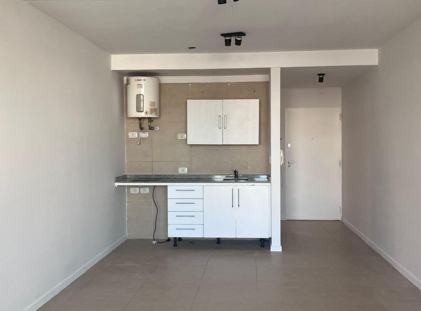 Foto de Venta Depto 1 ambiente c/Balcón y Vista Abierta, imagen 2
