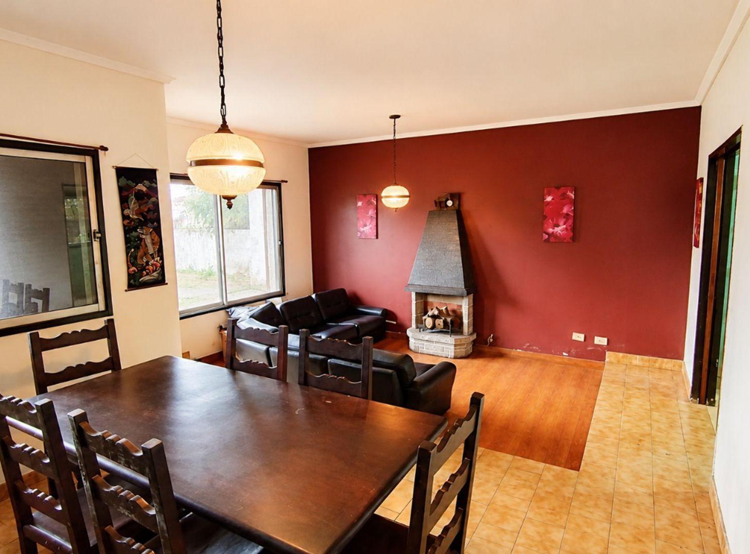 Foto de CASA 4 AMB EN VENTA VILLA ADELINA JARDIN PILETA, imagen 4