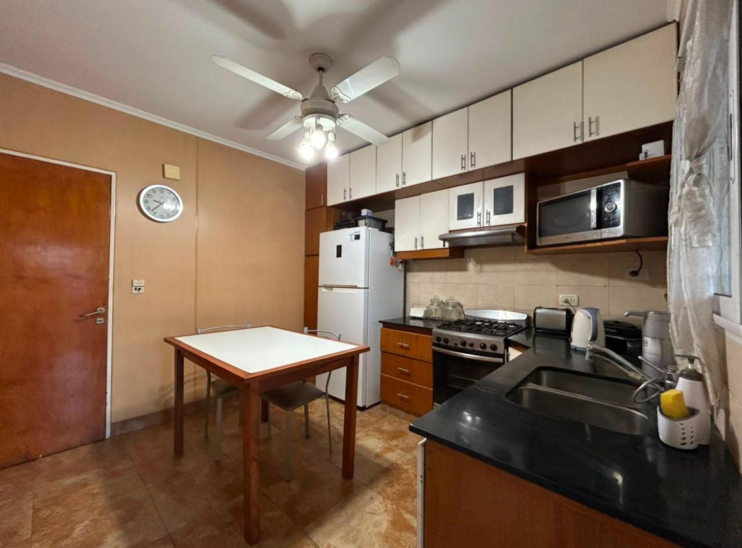 Foto de Triplex con patio en alquiler, imagen 5