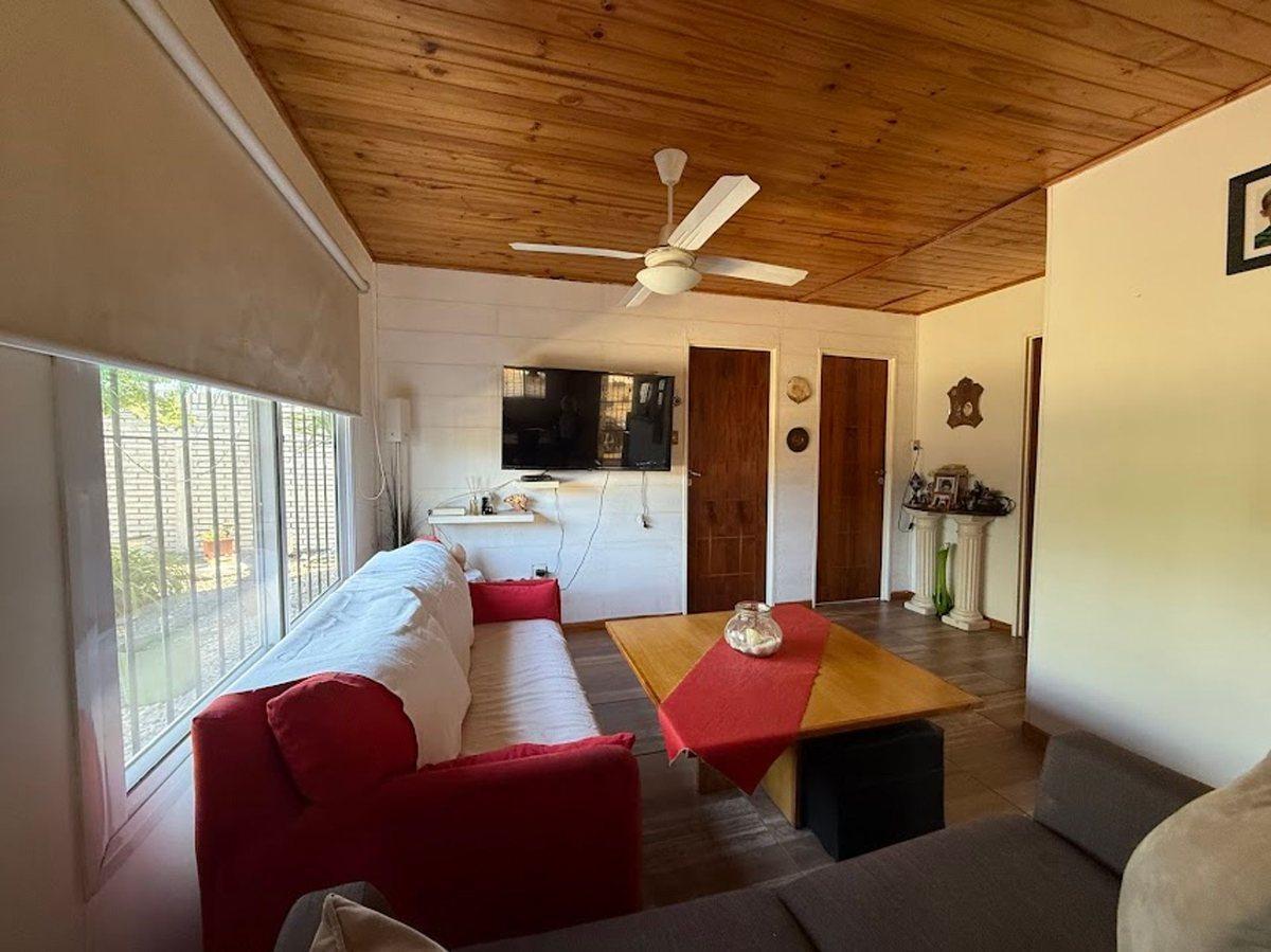 Foto de VENTA CASA CON PILETA, imagen 4