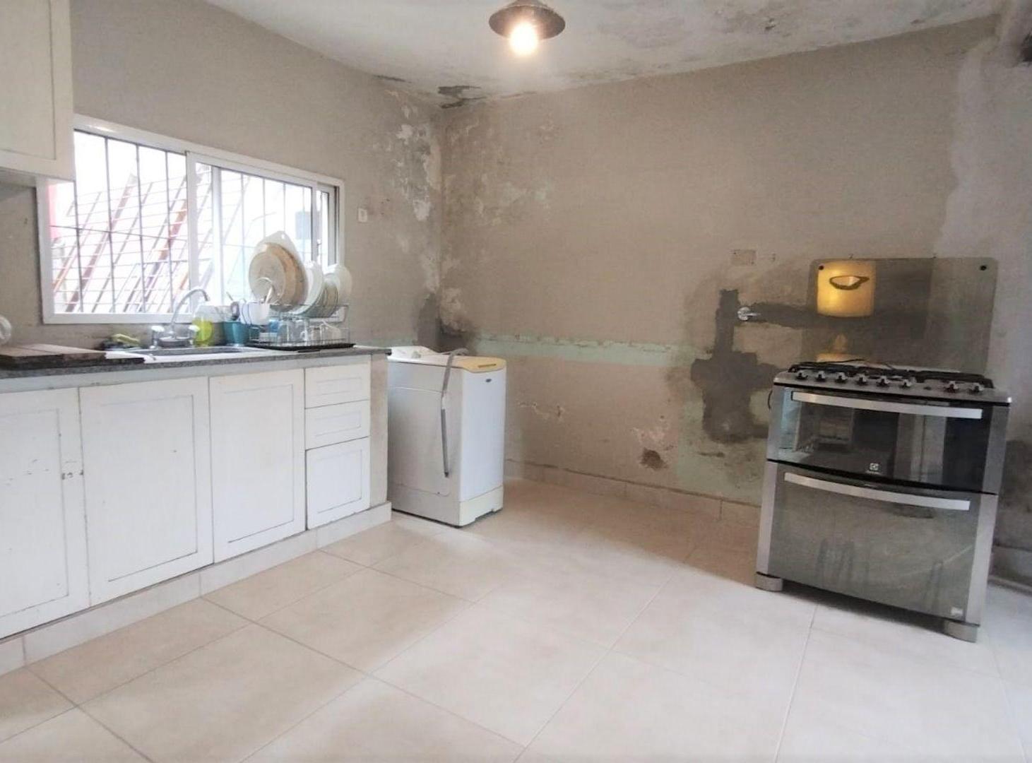 Foto de VENTA DE CASA DE 5 AMBIENTES EN VIRREYES, imagen 2