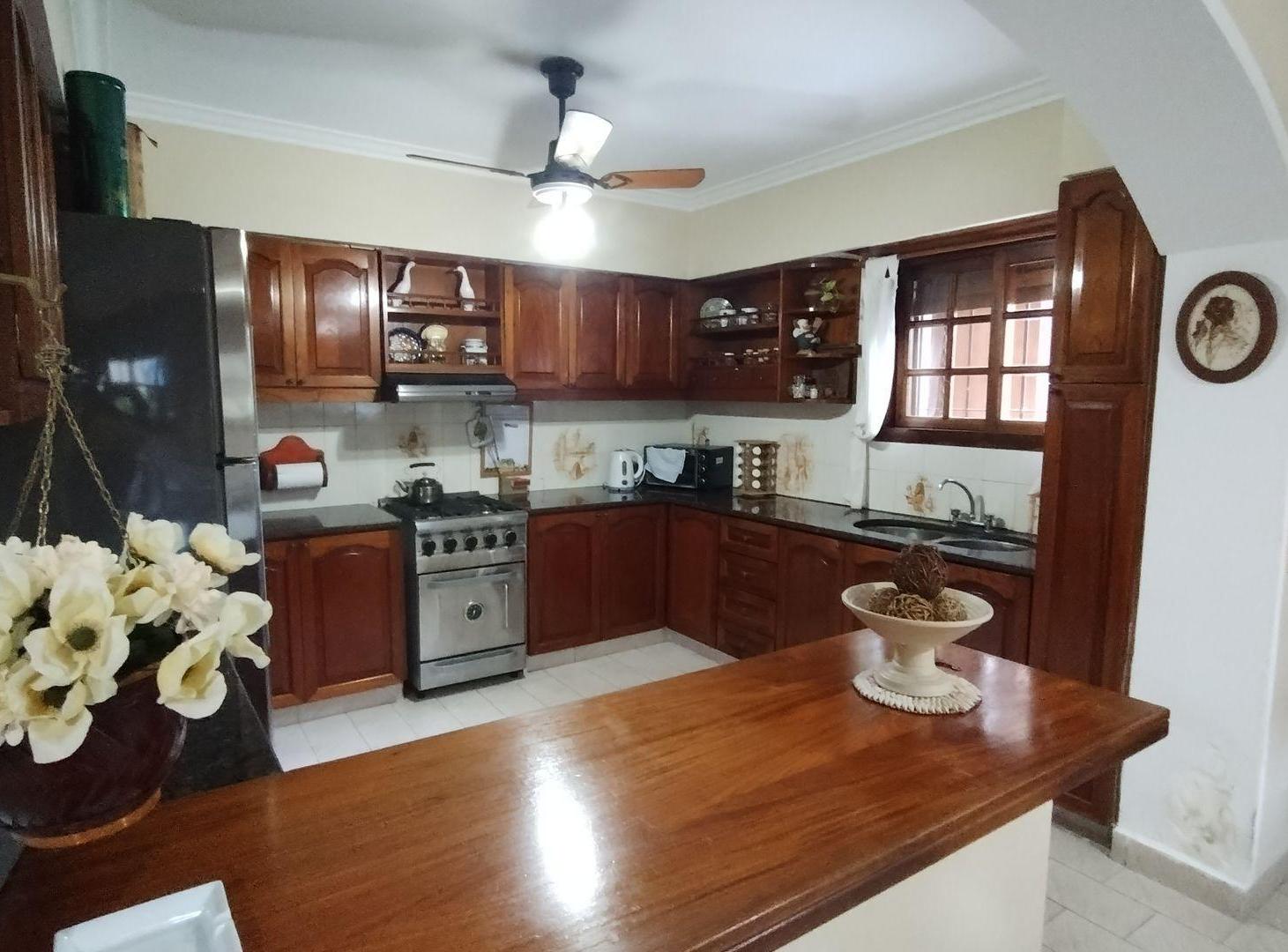 Foto de Venta casa de 6 ambientes en Beccar con playroom, imagen 1