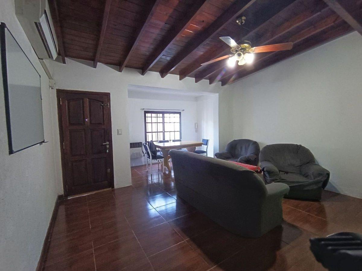 Foto de CASA 6 AMBIENTES EN VENTA EN EL TALAR C/ JARDIN, imagen 1