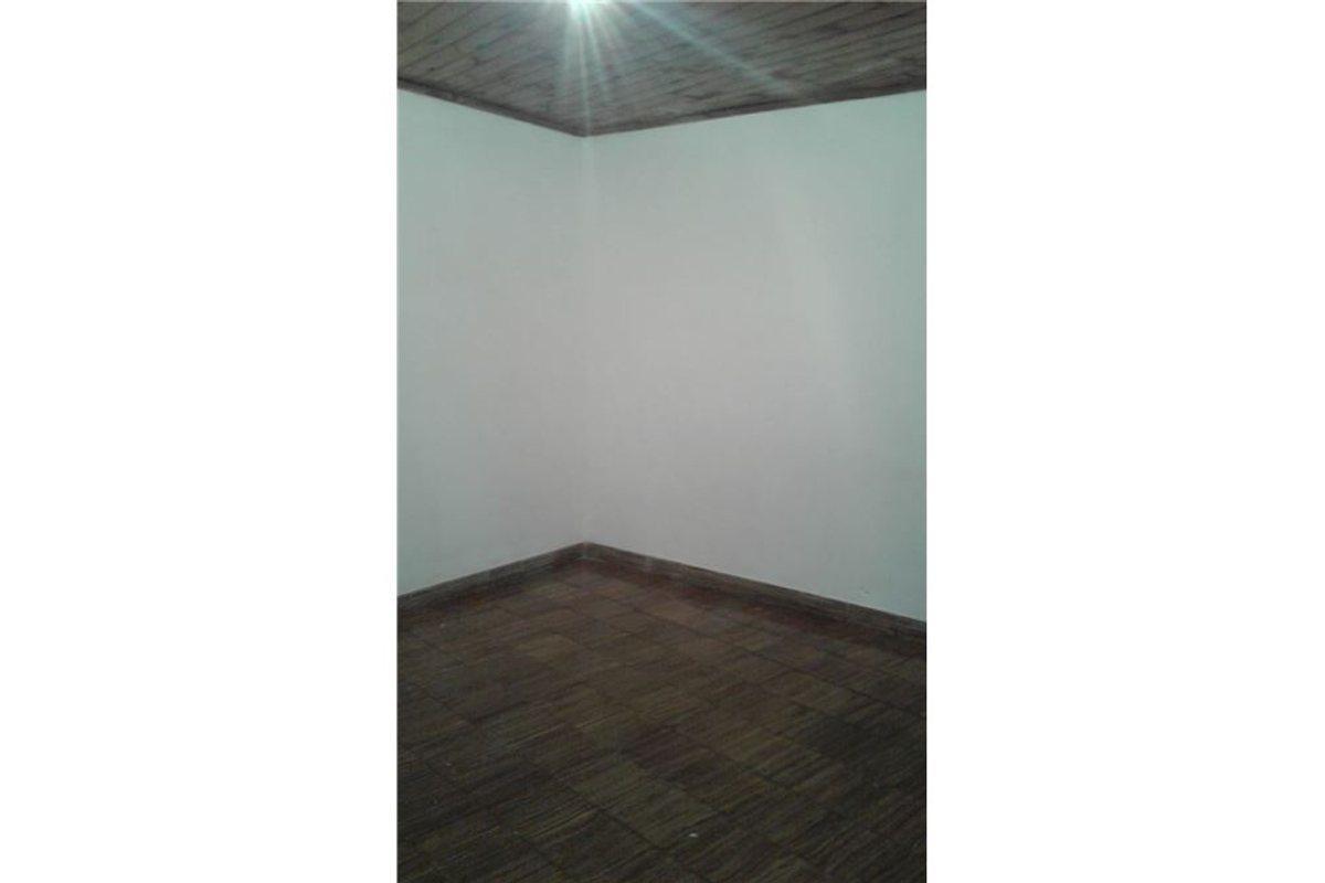 Foto de Venta PH 3 ambientes en Bernal con patio terraza, imagen 2