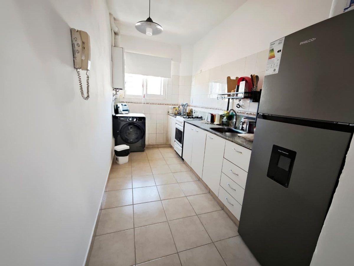Foto de Dpto 2 amb en venta en V. Pueyrredón con cochera, imagen 3