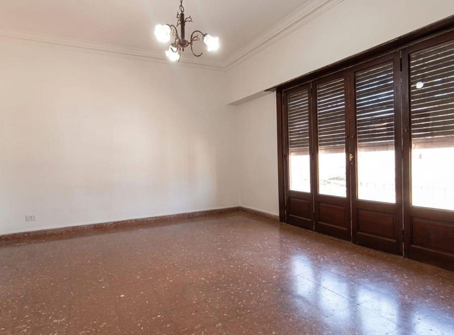 Foto de PH/CASA 1°P - 3 AMB VENTA OLIVOS TERRAZA Y BALCON, imagen 1