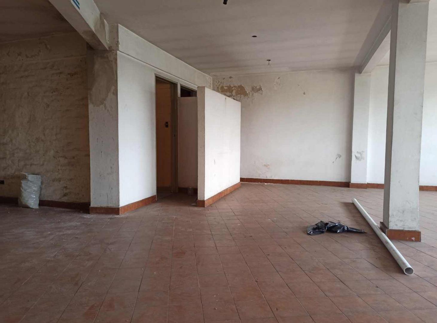 Foto de Oficina en Alquiler en Don Torcuato con balcón, imagen 4