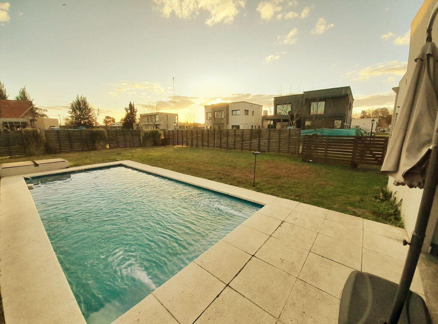 Foto de B.° San Pablo Casa en Venta 4amb 1 planta Pileta, imagen 3