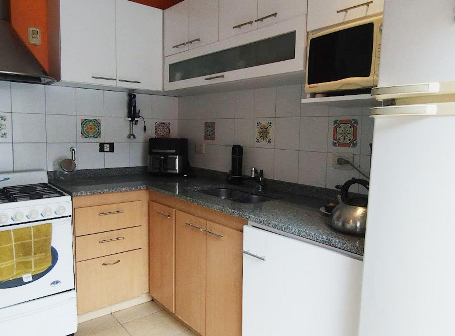 Foto de Tríplex, 2 cocheras, patio, Villa Ballester, imagen 5